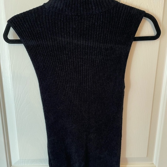 Beua Tilley Bar III chenille black sleeveless mock turtleneck size small - Picture 2 of 6